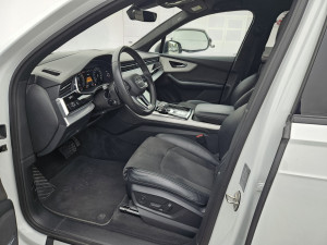 AUDI  Q7 quattro foto 8
