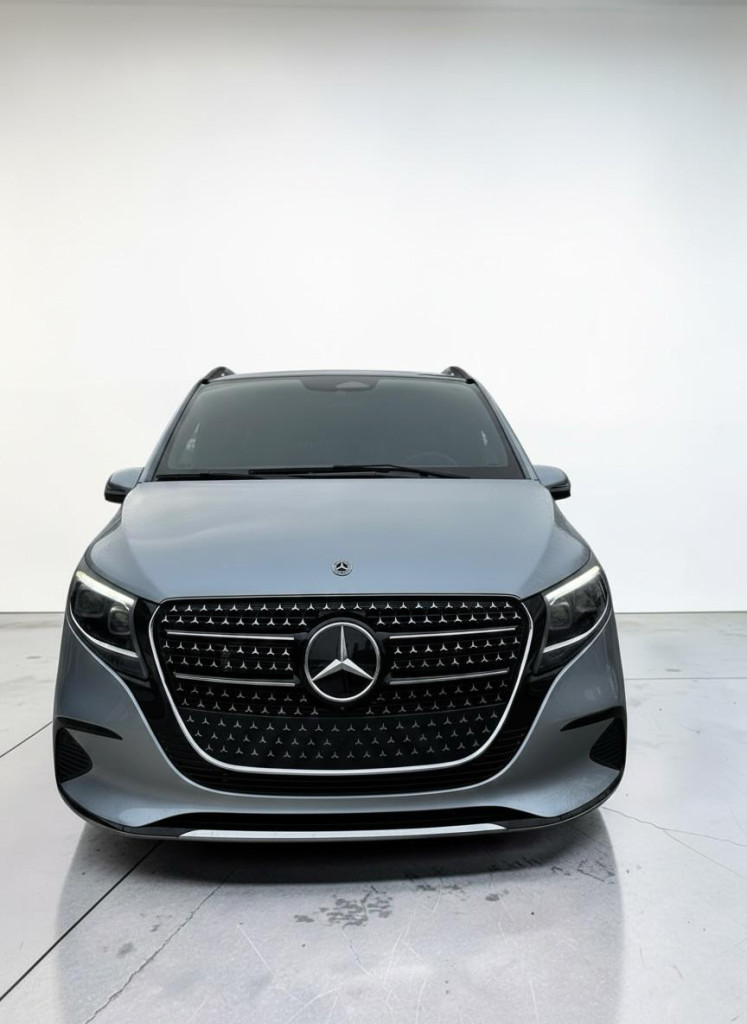 Mercedes-Benz Trieda V 250 d AVANTGARDE long