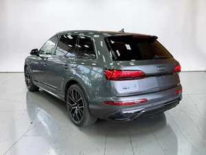 AUDI  Q7 S-line 50TDI quattro foto 2
