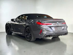 BMW M8 cabrio foto 3