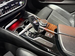 BMW Rad 5 520d xDrive A/T foto 7