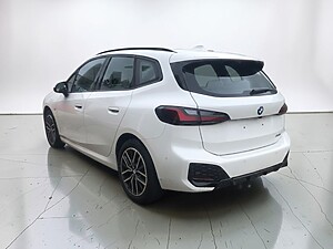BMW 218i Active Tourer foto 4