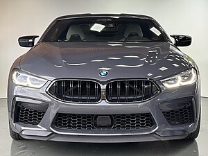 BMW M8 cabrio foto 2