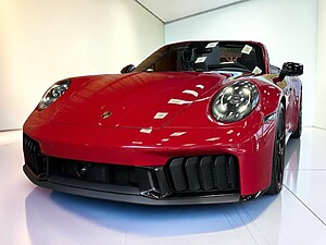 Porsche 911 Carrera 4 GTS Cabriolet foto 3