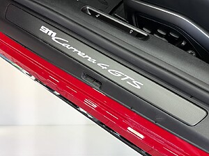 Porsche 911 Carrera 4 GTS Cabriolet foto 9