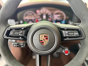 Porsche 911 Carrera 4 GTS foto 12