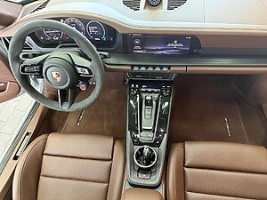 Porsche 911 Carrera 4 GTS foto 9