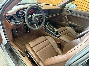 Porsche 911 Carrera 4 GTS foto 7