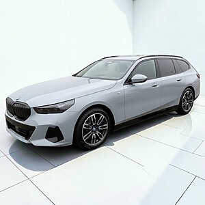BMW i5 xDrive40 Touring foto 1