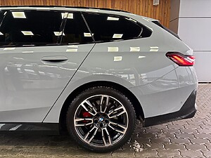 BMW Rad 5 Touring 540d foto 20