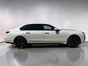 BMW 740d xDrive Sedan foto 6