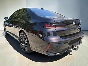BMW 740d xDrive Sedan foto 4