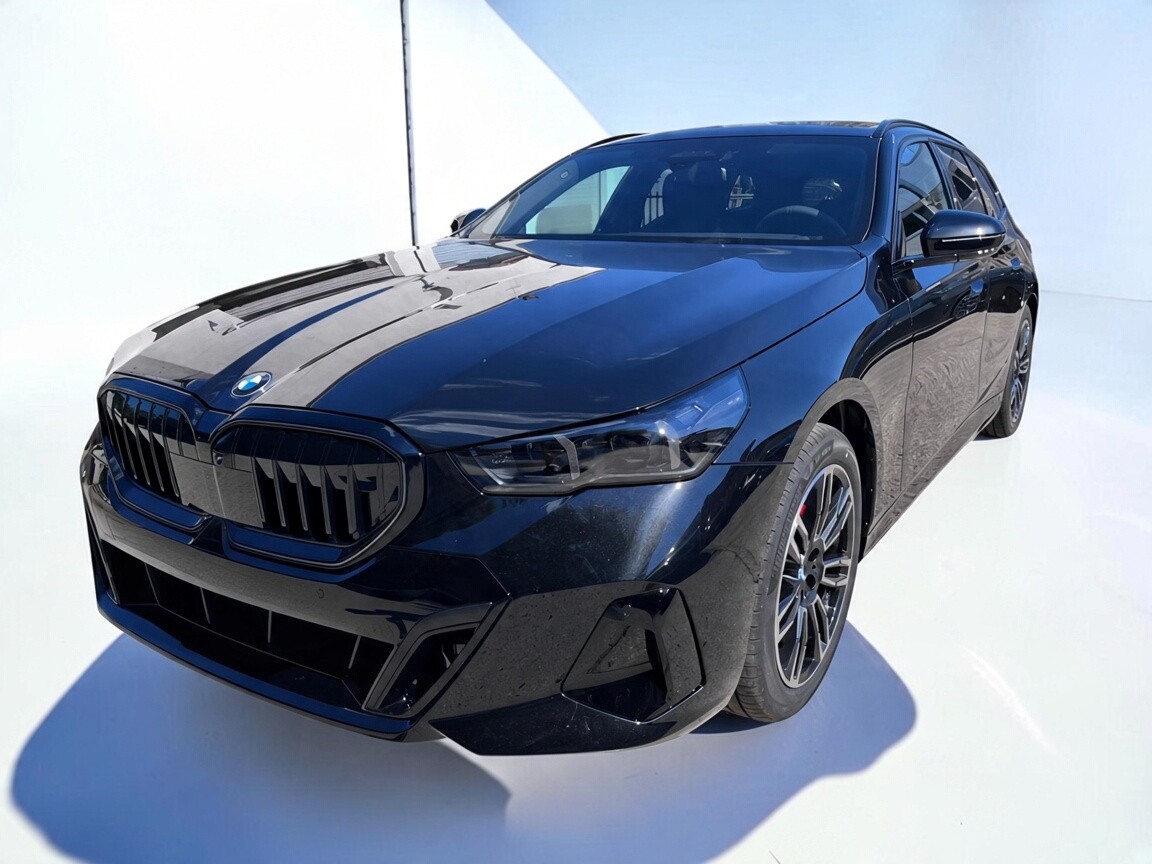 BMW 520d xDrive Touring foto 1